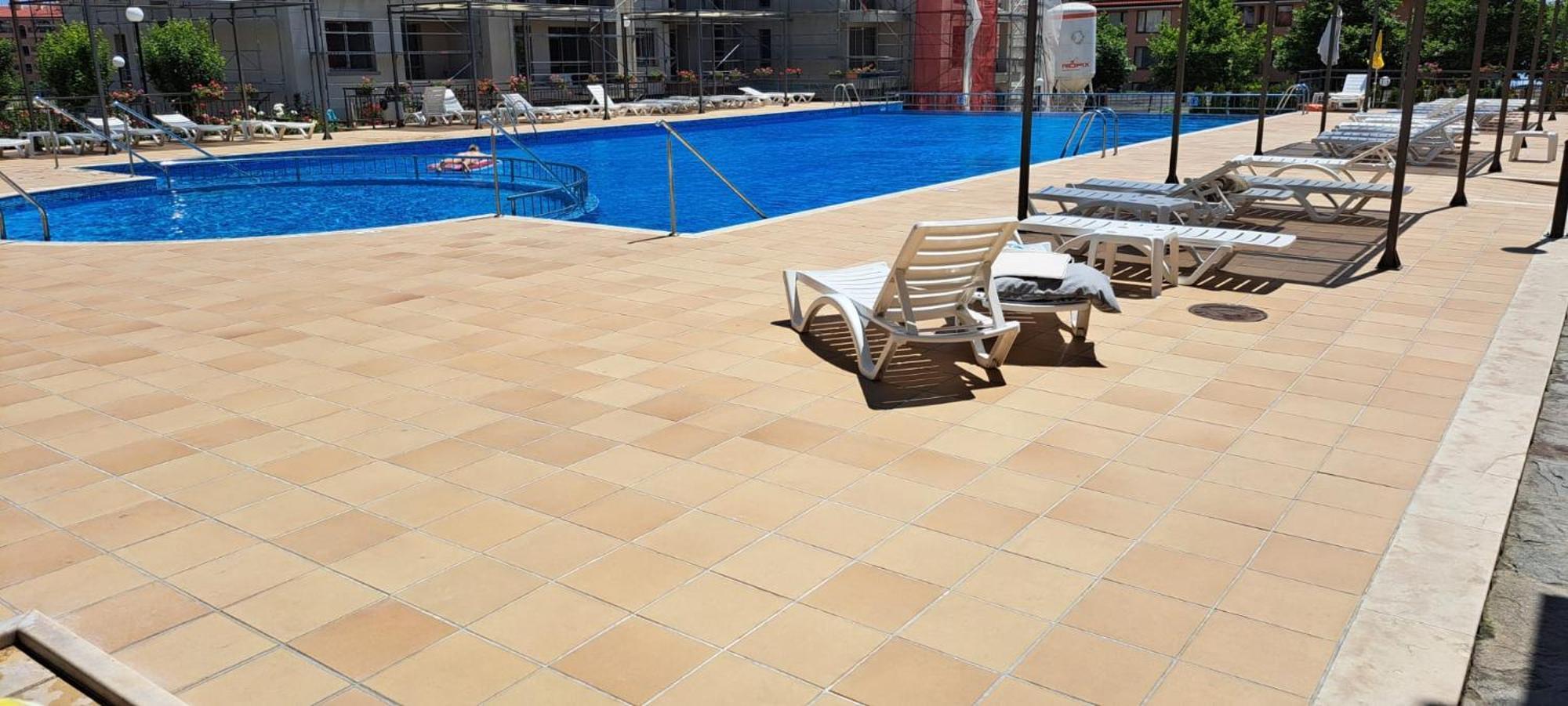 Patrick'S Apartments - Sorrento Sole Mare, Sveti Vlas Eksteriør bilde