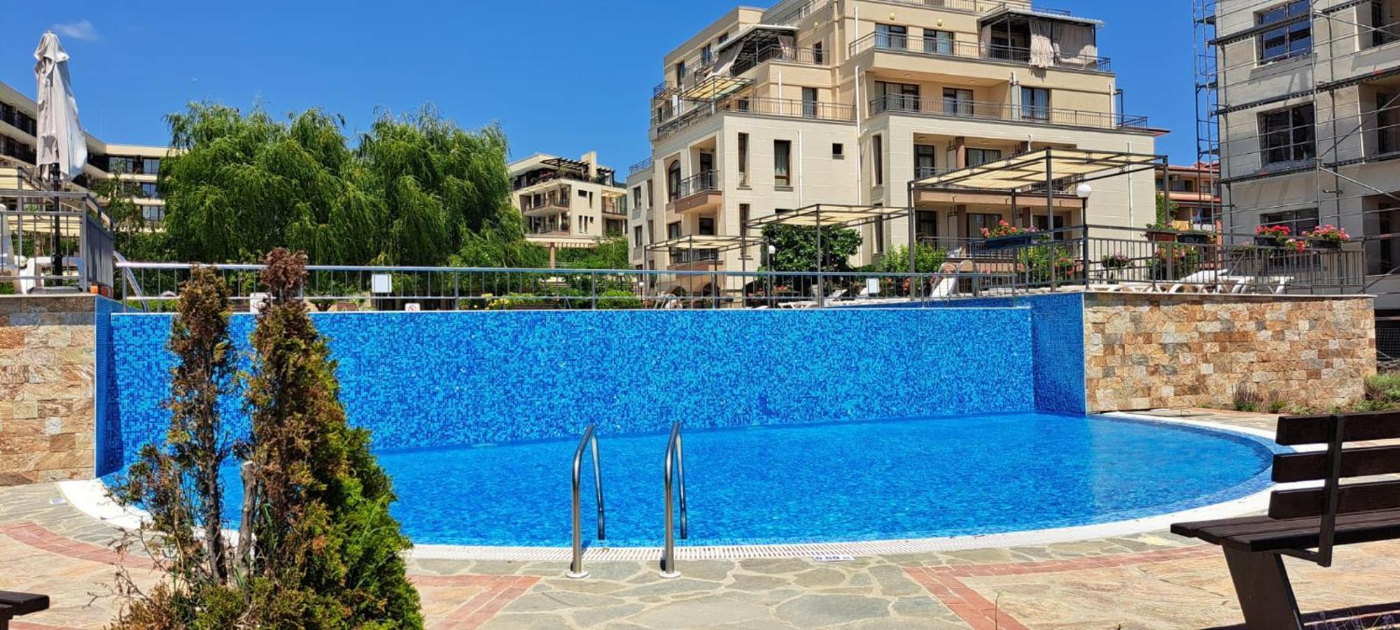 Patrick'S Apartments - Sorrento Sole Mare, Sveti Vlas Eksteriør bilde