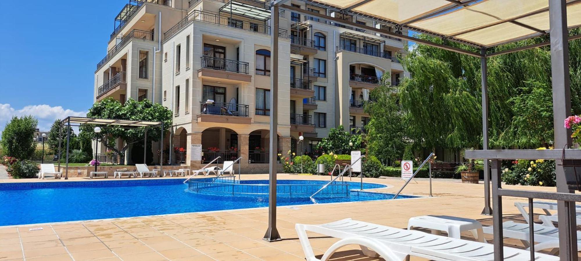 Patrick'S Apartments - Sorrento Sole Mare, Sveti Vlas Eksteriør bilde