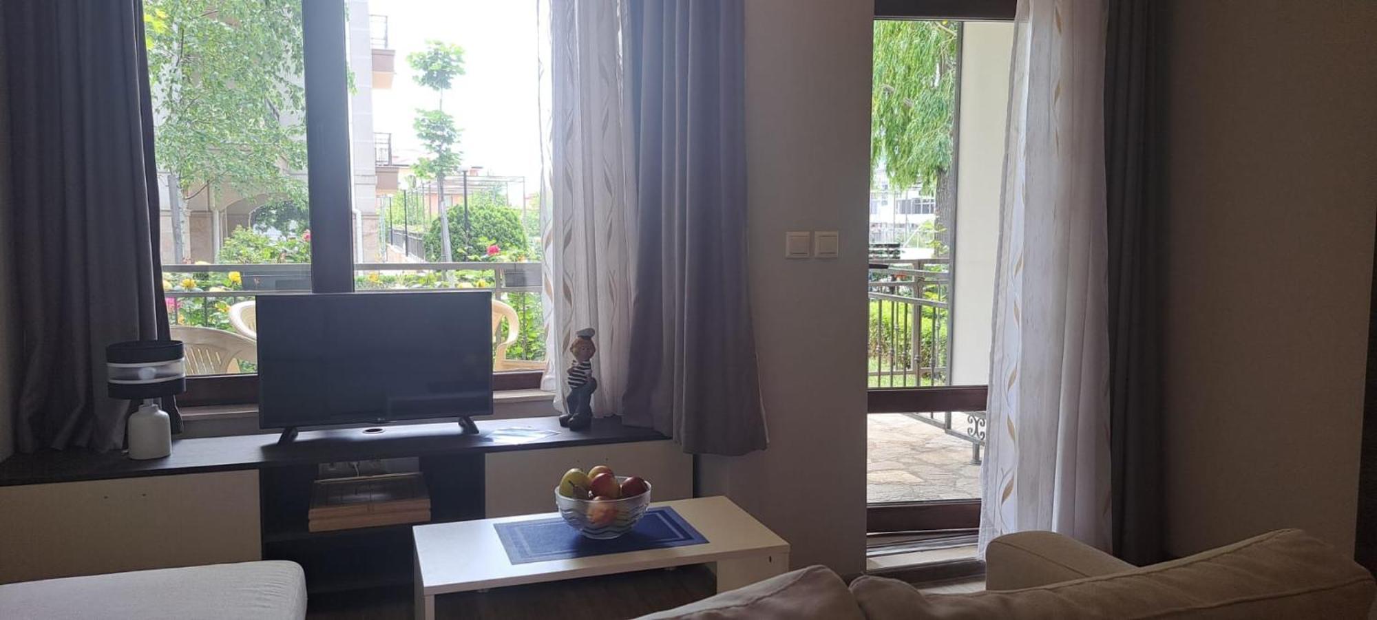 Patrick'S Apartments - Sorrento Sole Mare, Sveti Vlas Eksteriør bilde